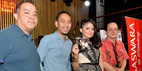 Tika Ramlan sulit melepas T2 di identitas barunya