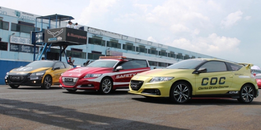 Honda CR-Z kembali dipercaya sebagai official car di sirkuit Sentul