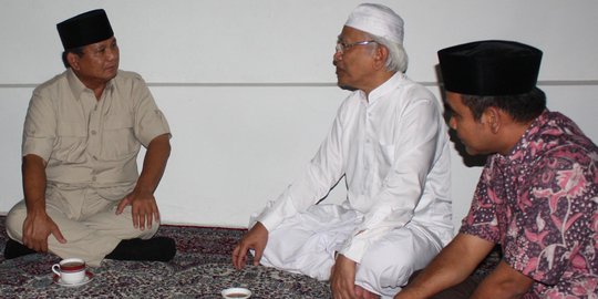 Prabowo sowan ke kediaman Gus Mus di Rembang