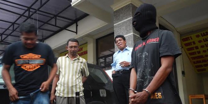 Polisi tangkap penjual  mainan yang mengoral 26 anak di  