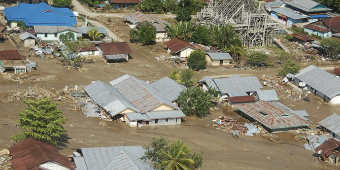 gambar fenomena alam banjir Banjir bandang di Trenggalek ganggu aktivitas pasar 