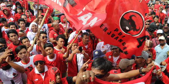 Politisi PDIP bikin puisi sindir capres yang bisnis SDA