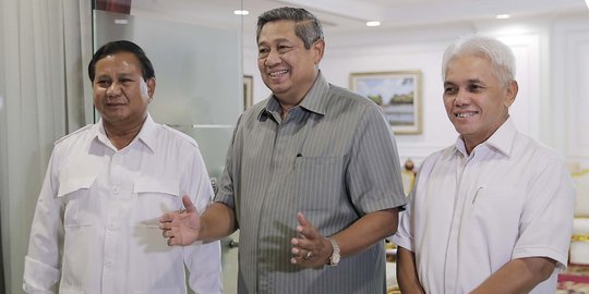 Resmi mundur, SBY puji Hatta sebagai menko berprestasi