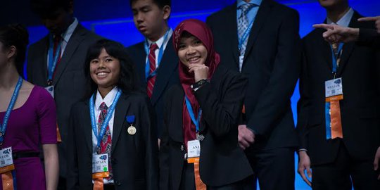 Buat kulkas tanpa listrik, 2 siswi SMA Sekayu raih award di AS