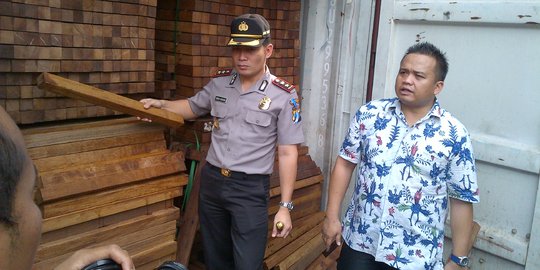 Polda Sultra sita ratusan kubik kayu ilegal