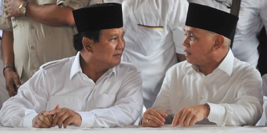 Temui Ical, Prabowo-Hatta diberi surat dukungan pencapresan