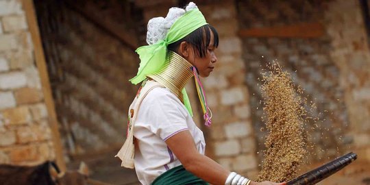 5 tradisi cantik paling mengerikan di dunia