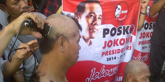 Deklarasi Jokowi-JK, simpatisan cukur gundul di Panti Marhaen