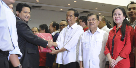 Ditanya kesetiaan kepada Partai Golkar, JK tertawa