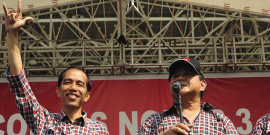 Survei LSI: Prabowo lebih pintar, Jokowi lebih jujur