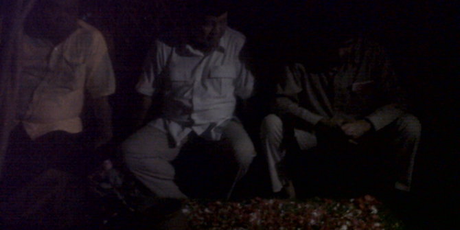 Malam hari, Prabowo ziarah ke makam ayahnya di Karet Bivak