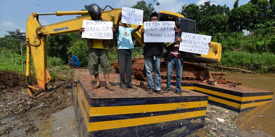 Tolak normalisasi Ciliwung, warga Condet tuntut ganti rugi