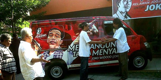 Dukung Jokowi, Pecinta Gus Dur di Yogya sumbang mobil