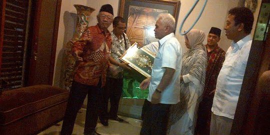 Dari rumah Gus Sholah, Hatta kunjungi kediaman Try 