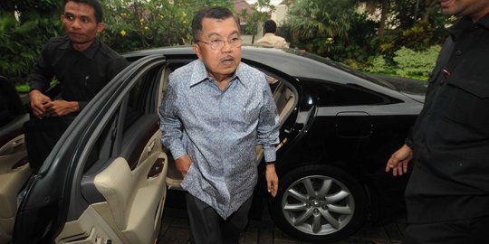 Jusuf Kalla ziarah ke kubur Sunan Ampel