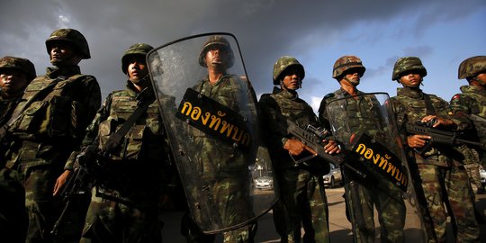 Militer Thailand bubarkan senat