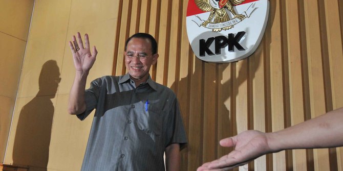 SDA tersangka, Prabowo kena getah tak dipilih haji sakit hati