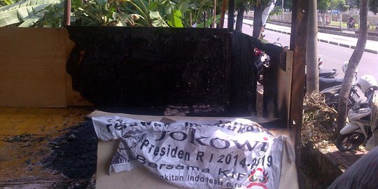 Posko relawan Jokowi dibakar, 600 dokumen hangus