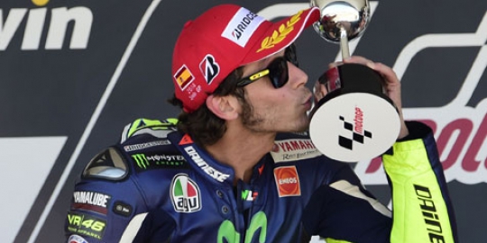 Valentino Rossi: Para pebalap Isle of Man TT itu gila!
