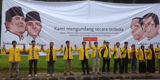 Aksi mahasiswa UI undang dan tantang Jokowi-Prabowo dialog