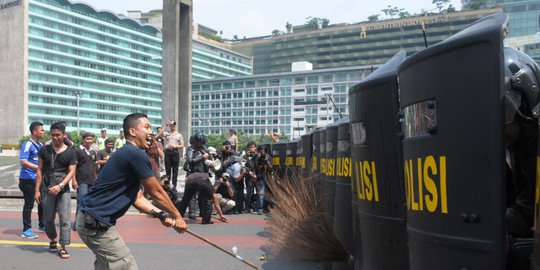 Polisi gelar simulasi pengamanan Pilpres, Bundaran HI ditutup