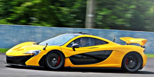 McLaren Indonesia \'panaskan\' aspal sirkuit Sentul!