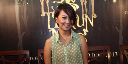 Ikuti jejak sang ibu, anak Nola Be3 rilis album perdana