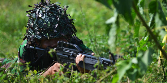 Aksi pasukan infanteri di Latgab TNI 2014