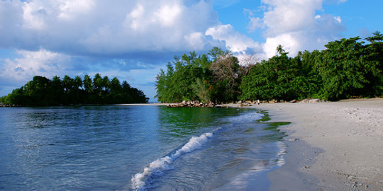 Akhirnya, warga pulau terluar Supiori akan dialiri listrik