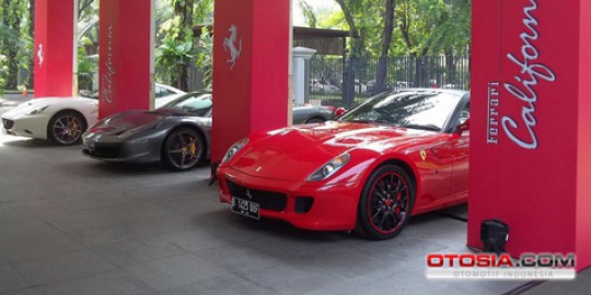 Setidaknya 50-an Ferrari California beredar di Indonesia