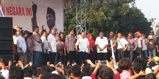 Kampanye di Bojong Gede, Jokowi sindir Prabowo kaya raya
