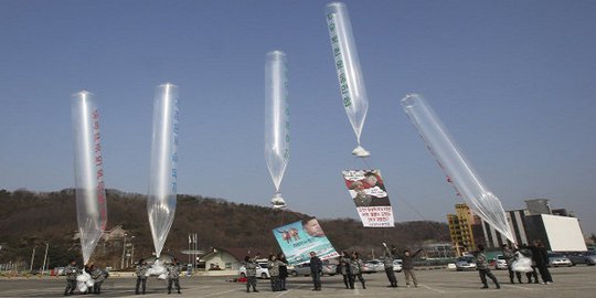 Laki-laki ini serang Korea Utara dengan iklan Samsung