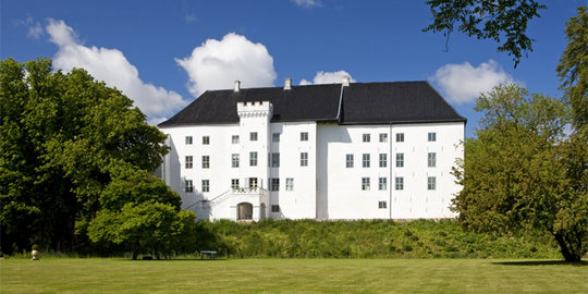 7 Kastil hantu paling terkenal di Eropa