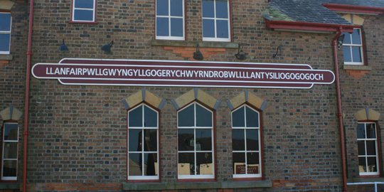 nama terpanjang di eropa rev1