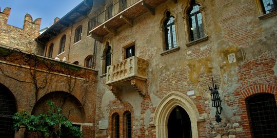 Casa di Giulietta, Tempat Memohon Berkah Cinta dari Juliet di Film-Film Romantis