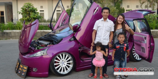 Mitsubishi Grandis \'The Hottest Asian Modified Car\'