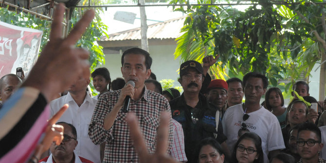 Jokowi kampanye dan blusukan di Bandung hari ini | merdeka.com