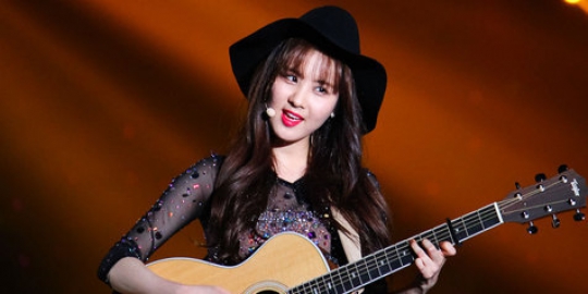  FOTO Seohyun SNSD pilih style  rambut  pendek  tetap 