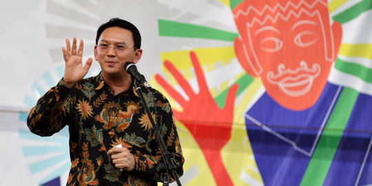 Ahok mau jadi Godfather lawan PKL