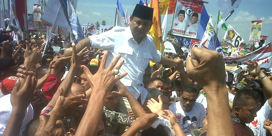 Prabowo & Rhoma joget yang kaya makin kaya, miskin makin miskin