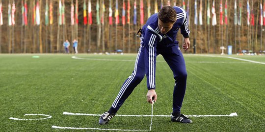 Vanishing Spray jadi alat bantu wasit saat tendangan bebas