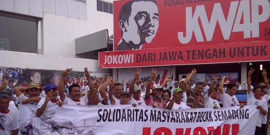 Ratusan tukang becak konvoi dukung Jokowi-Jk