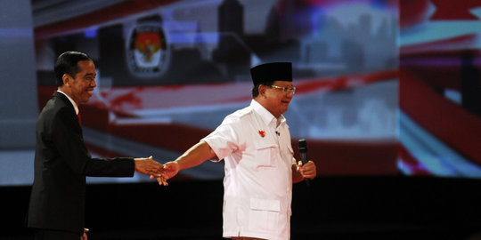 Momen-momen Prabowo & Jokowi cairkan suasana debat capres kedua
