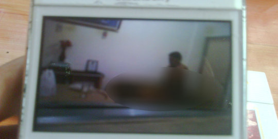 Polisi bongkar penjualan video mesum anak via online