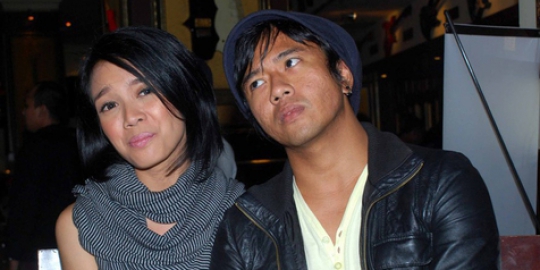Dea Ananda tampil bareng suami di klip baru Nidji