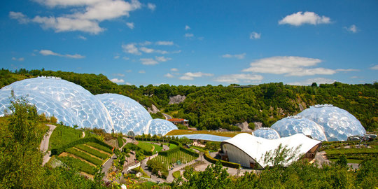 Eden Project, taman botani dengan kubah raksasa yang menakjubkan