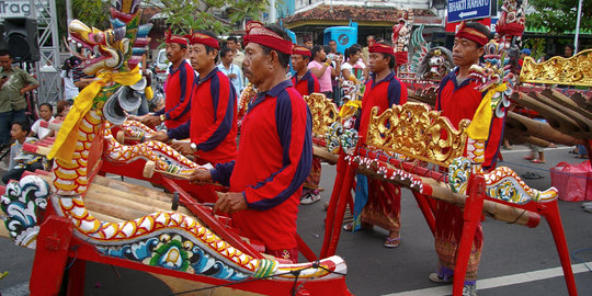 Mahasiswa asal AS mainkan musik gamelan gambang Bali