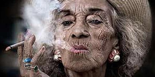 ini 6 efek mengerikan rokok pada penampilan fisik