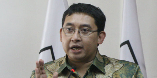 Fadli Zon: Rakyat Indonesia butuh kartu debet & kredit bukan KIS