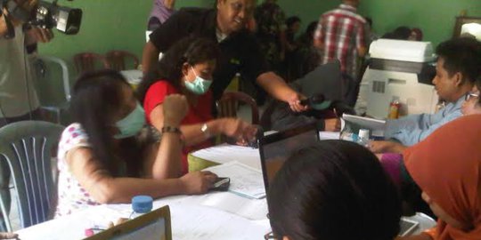 Pemberian dana bantuan PSK Dolly dilakukan di Kantor Koramil